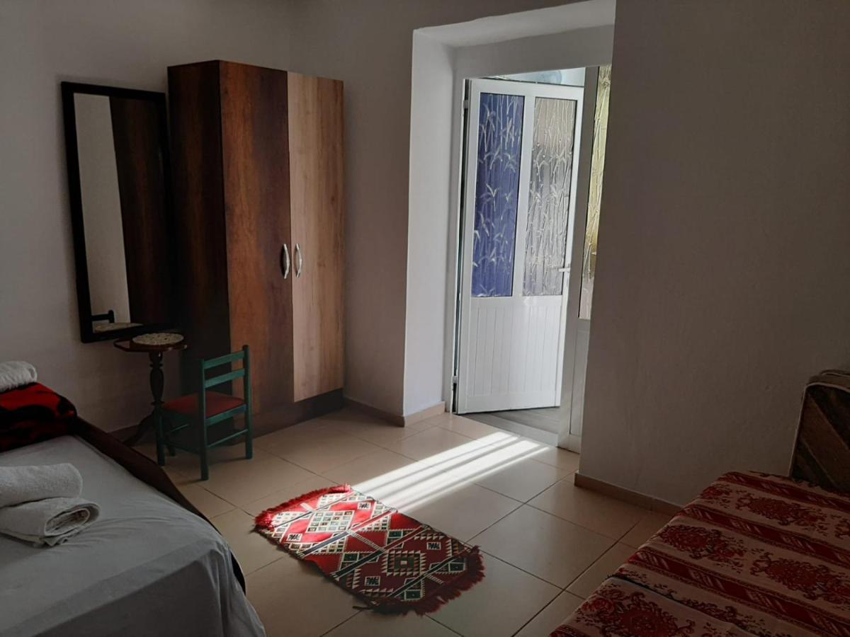 Guest House Noah&Kristel Berat Extérieur photo