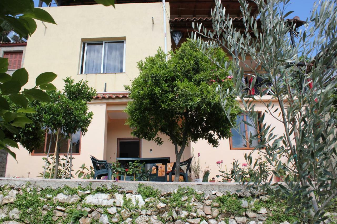 Guest House Noah&Kristel Berat Extérieur photo