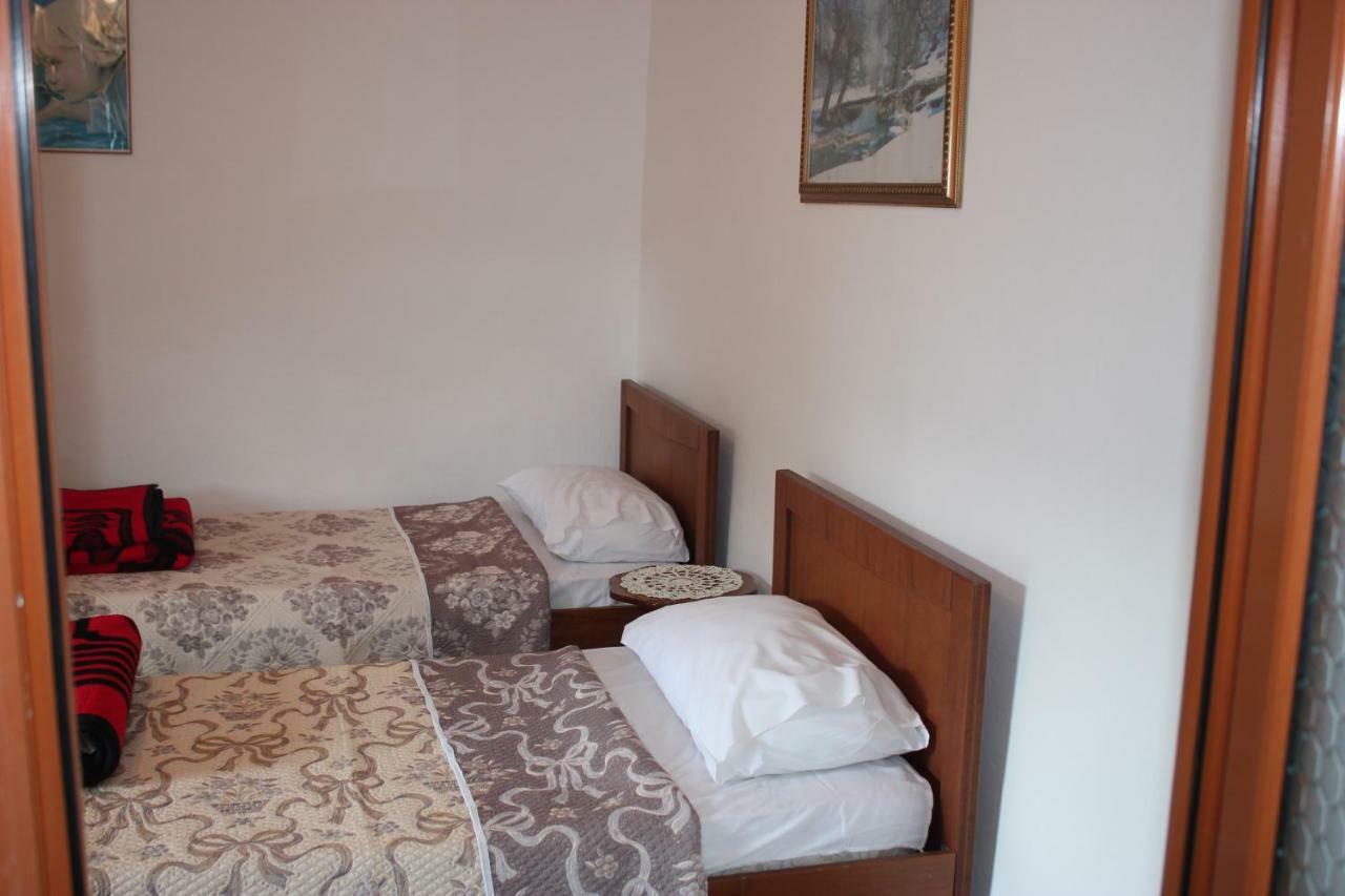 Guest House Noah&Kristel Berat Extérieur photo